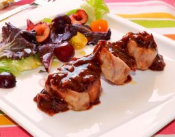Solomillo de cerdo en salsa de cerveza negra
