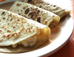 Quesadilla de queso.