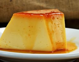 Flan de dulce de leche