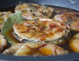 Melva en escabeche