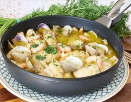 Merluza a la cazuela