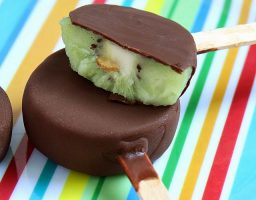 Kiwi con chocolate