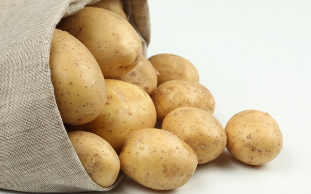 Patatas guisadas con sepia