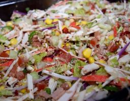 Ensalada de surimi y atún
