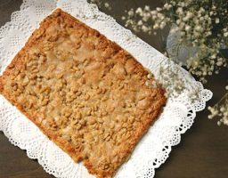 Coca de llardons