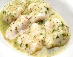 Cocochas de bacalao en salsa