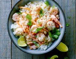 Gambas con Salsa de Coco