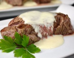 Solomillo con salsa roquefort