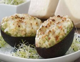 Aguacates gratinados