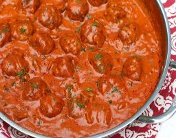 albóndigas húngaras