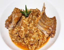 Arroz con liebre