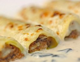 Canelones de atún y beicon