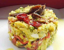 Ensalada de patata y aguacate
