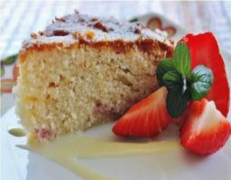 Receta de Bizcocho de yogur de fresa