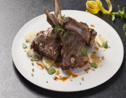 Chuletas de Cordero en Salsa