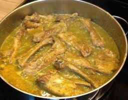 Costillas con chile verde