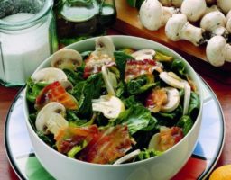 Ensalada de Espinacas y Champiñones