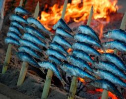 Espeto de sardinas