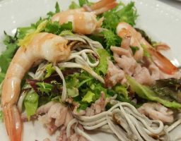 Ensalada Templada de Gulas y Gambas