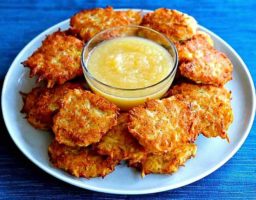 Patatas fritas estilo latke