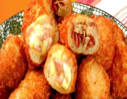 Bolas de patata con jamón y queso