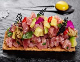 Ceviche de atún