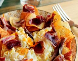 Huevos rotos con jamon