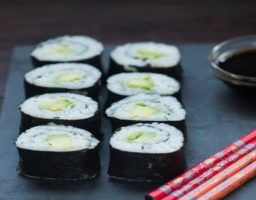 Makis de aguacate