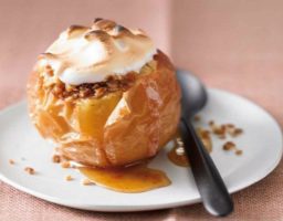 Manzana al horno con merengue