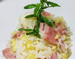 Arroz blanco con jamon