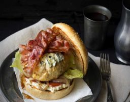 Hamburguesa con queso azul