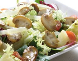 Ensalada de champiñones laminados