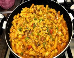 Macarrones con Pollo al Curry