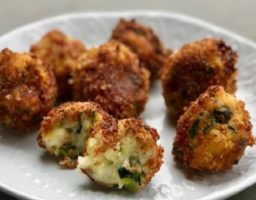 Croquetas de calabacín y queso