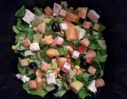 Ensalada con manzana y naranja