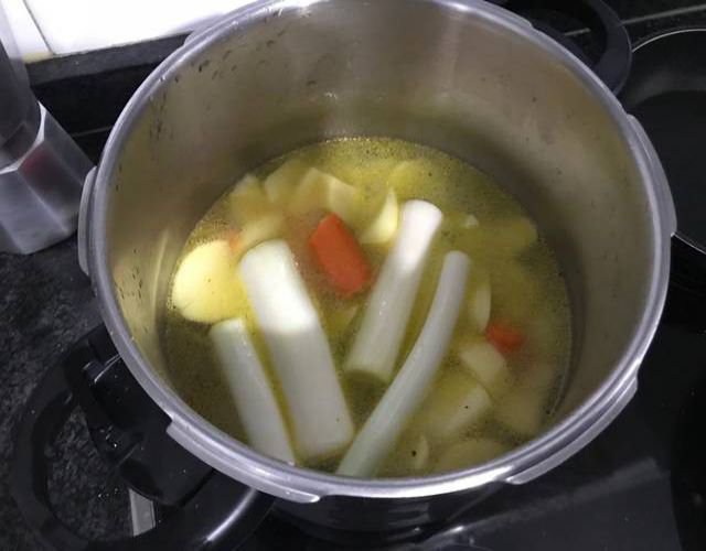 Receta de Sopa fria de puerros y zanahoria