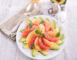 Receta de Ensalada de pomelo y aguacate