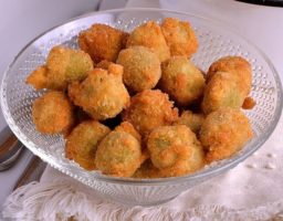 Aceitunas fritas rellenas