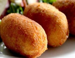 Croquetas de ternera guisada