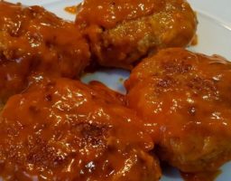 Filetes rusos con salsa de tomate