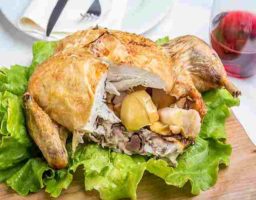Pollo relleno a la andaluza