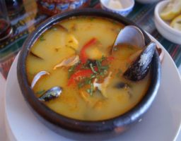 Sopa picante de mejillones