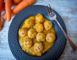Albóndigas de Pollo al curry