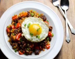 Arroz con Chorizo y Huevo