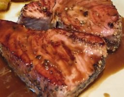 Atún con salsa de soja