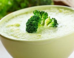 Crema de brócoli sin nata