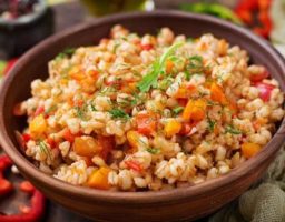 Ensalada de trigo con verduras
