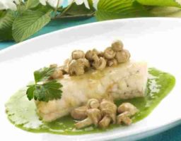 Merluza con salsa de setas