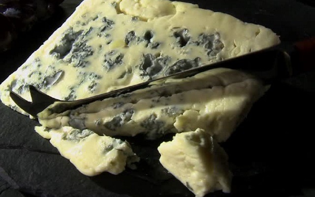 Crema de brócoli y queso azul