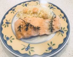 Salmón con leche de coco